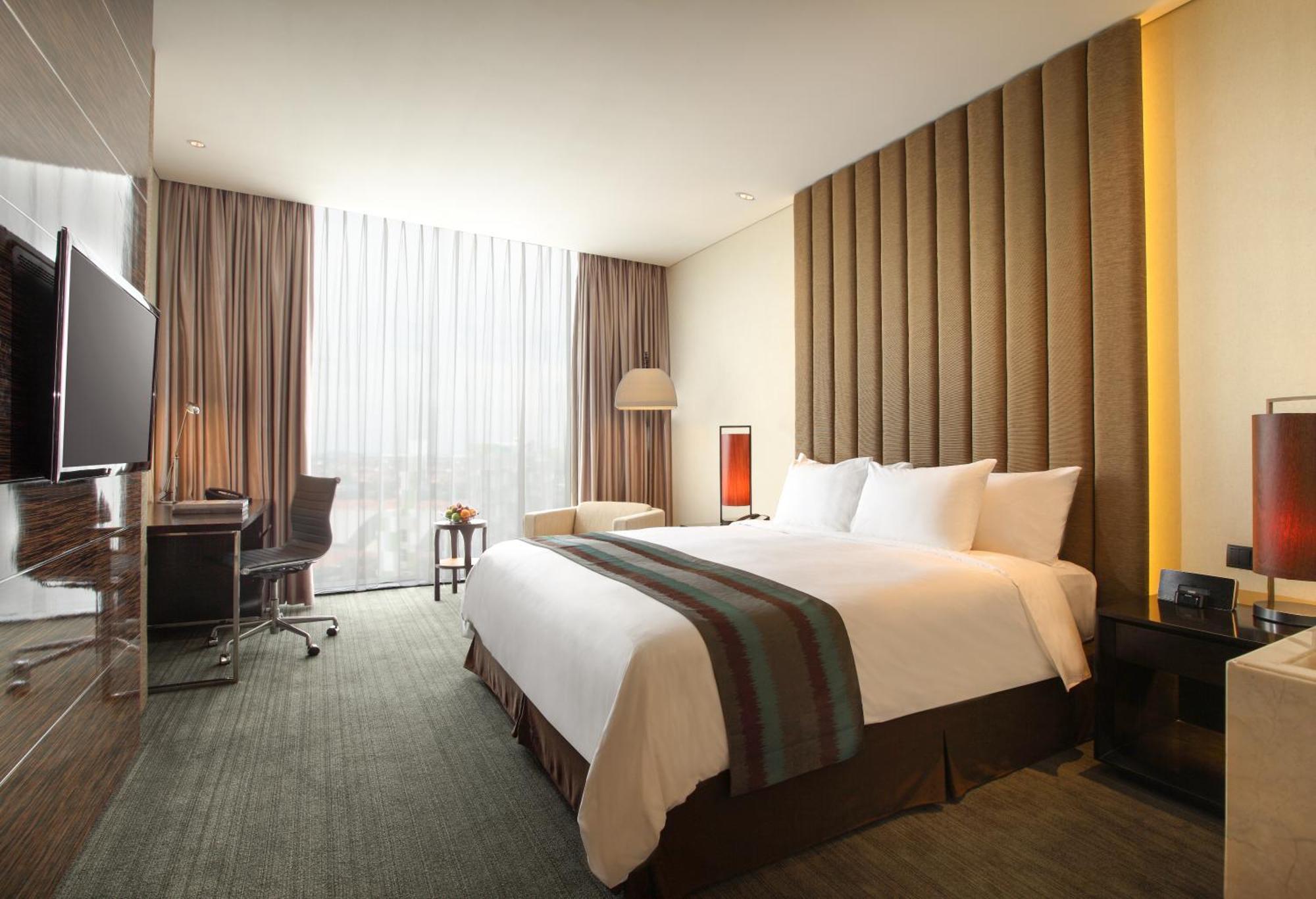 Po Hotel Семаранг Екстериор снимка