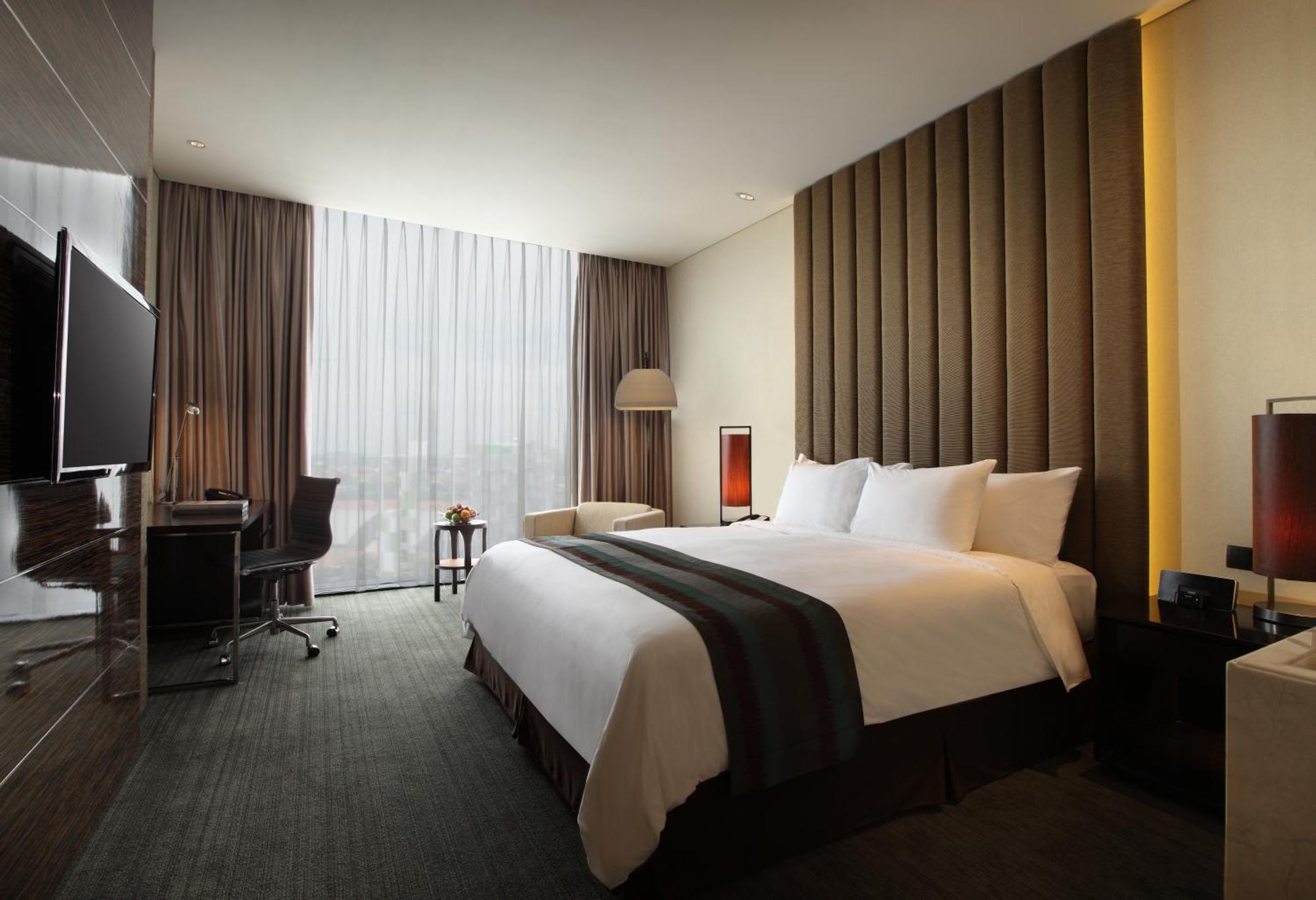 Po Hotel Семаранг Екстериор снимка