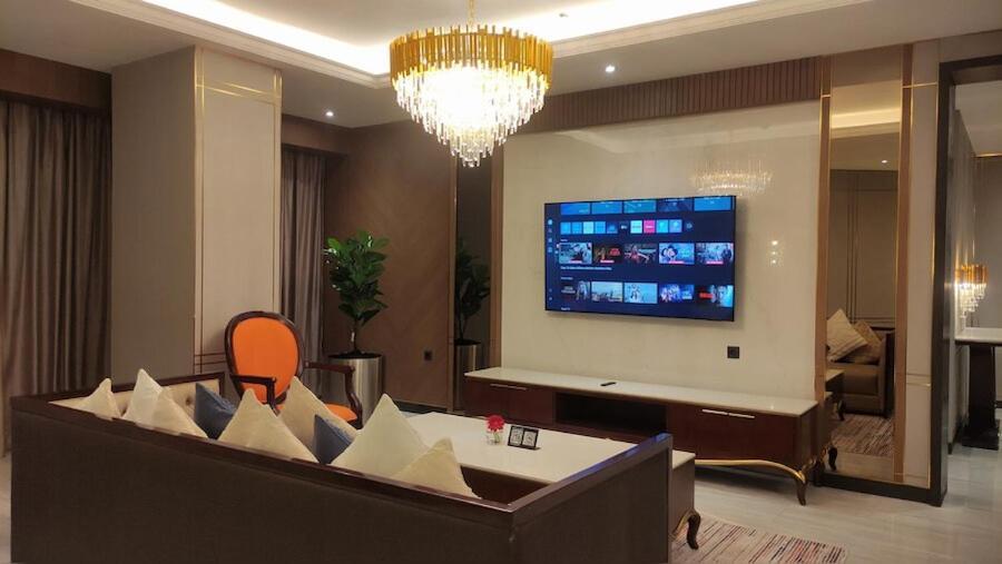 Po Hotel Семаранг Екстериор снимка