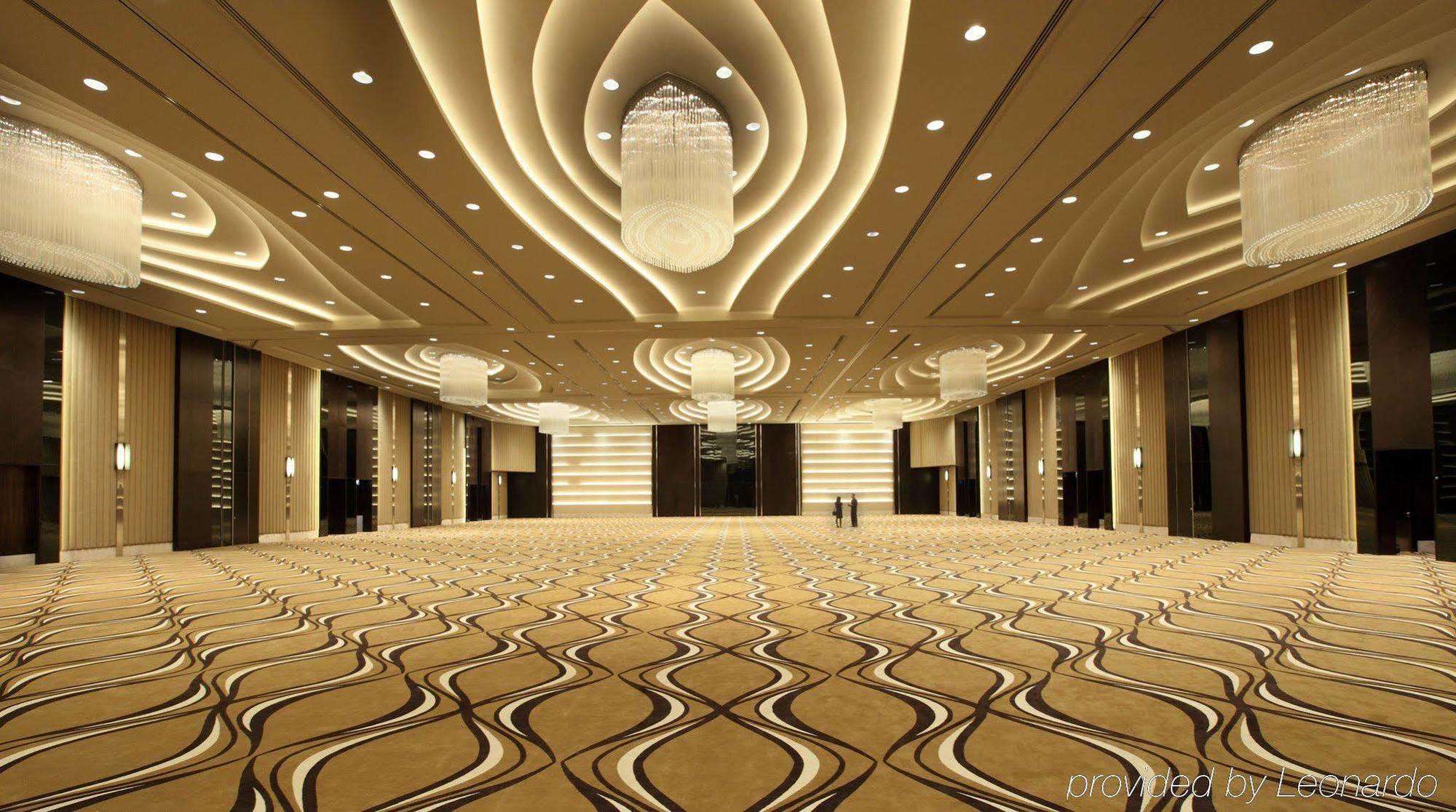 Po Hotel Семаранг Съоръжения снимка