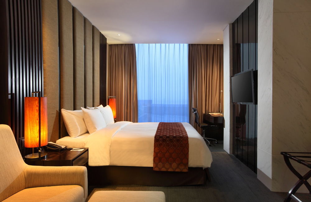 Po Hotel Семаранг Екстериор снимка
